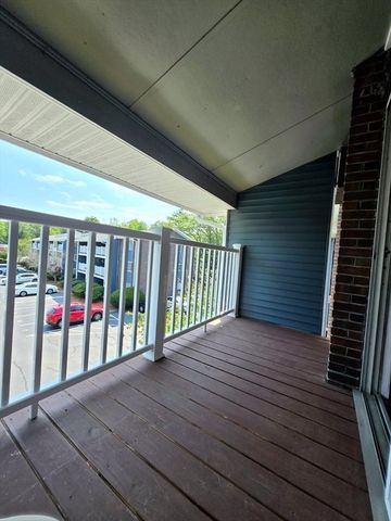 11 Woodcrest Ct 5, Weymouth, MA 02190