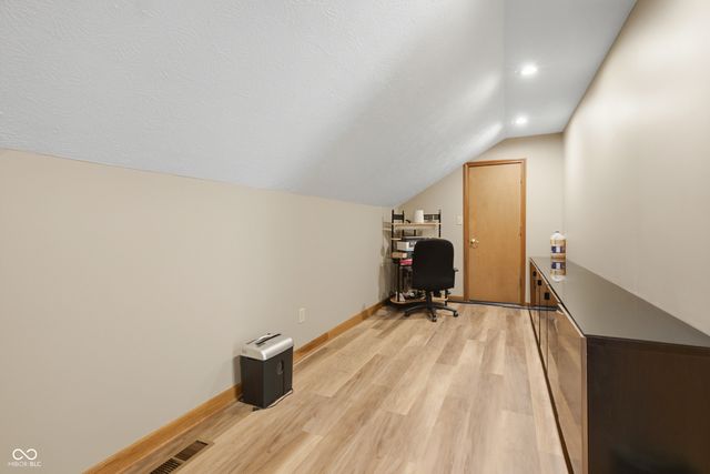 4015 Highland Park Drive, Greenwood, IN 46143