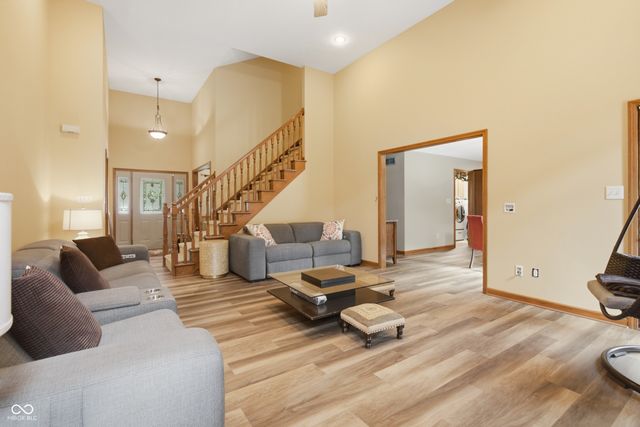 4015 Highland Park Drive, Greenwood, IN 46143