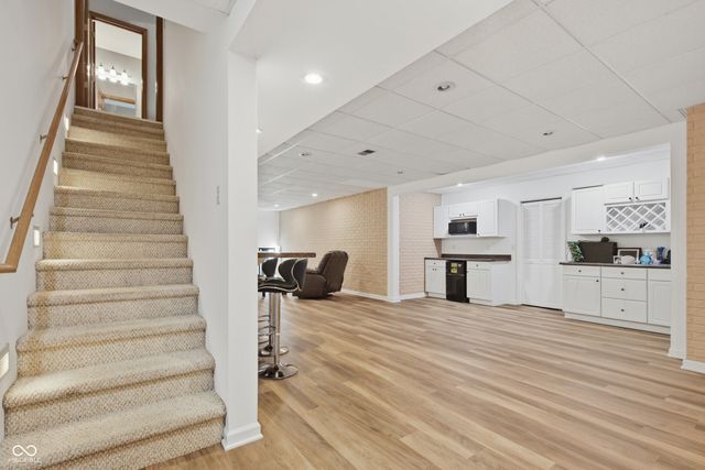 4015 Highland Park Drive, Greenwood, IN 46143