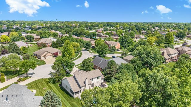 4015 Highland Park Drive, Greenwood, IN 46143
