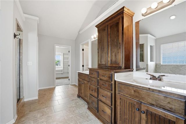 1305 NE 107th Street, Kansas City, MO 64155