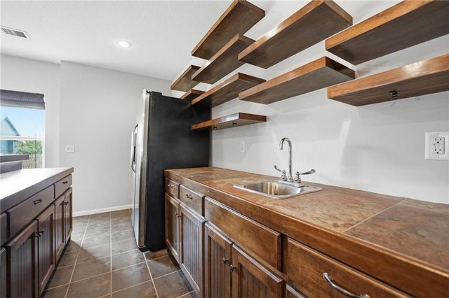 1305 NE 107th Street, Kansas City, MO 64155