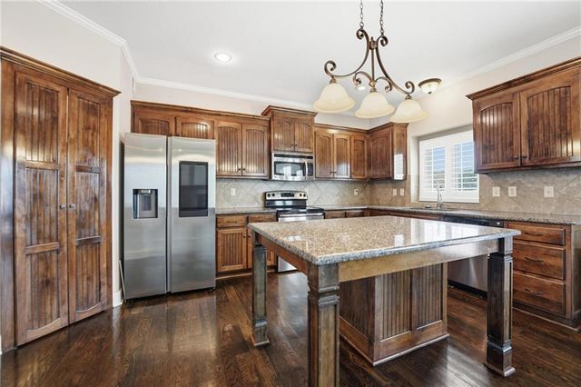 1305 NE 107th Street, Kansas City, MO 64155