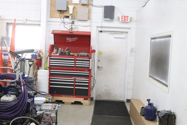 4583 American Road, Rockford, IL 61109