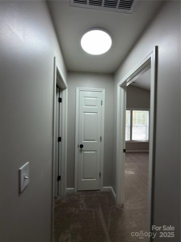 2617 Meadow Knoll Drive, Charlotte, NC 28269