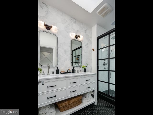 1450 T ST NW, Washington, DC 20009