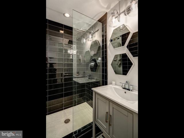 1450 T ST NW, Washington, DC 20009