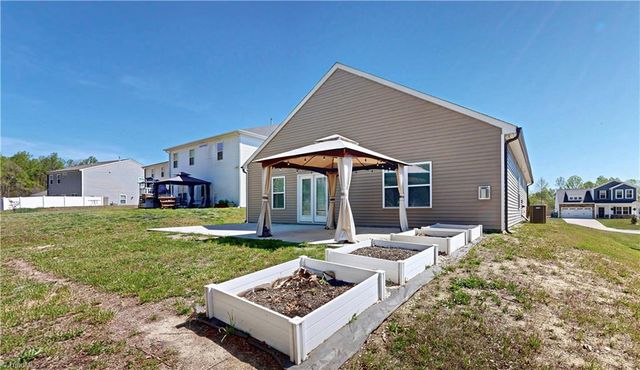 3719 Boxwood Court, Thomasville, NC 27360