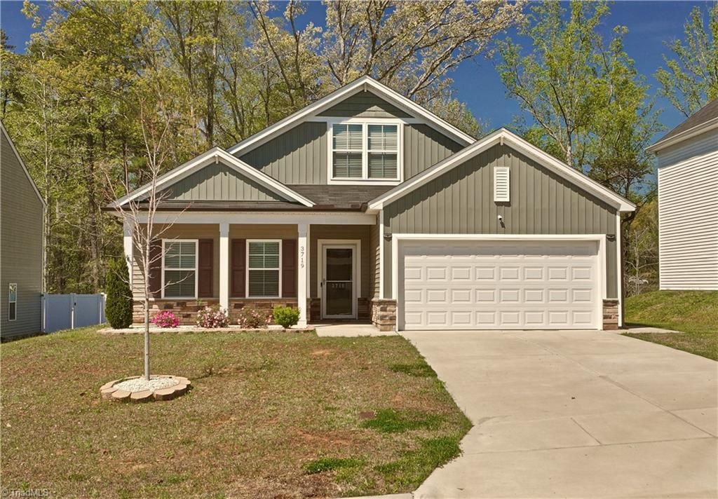 3719 Boxwood Court, Thomasville, NC 27360