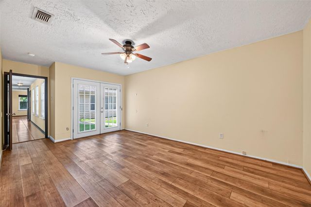 17230 Forelock Way, Crosby, TX 77532