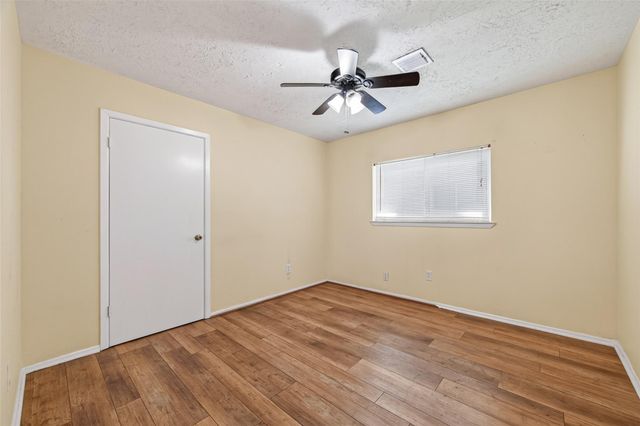 17230 Forelock Way, Crosby, TX 77532