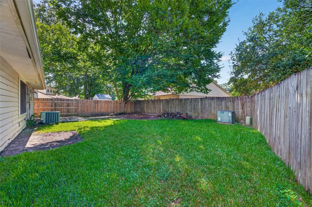 17230 Forelock Way, Crosby, TX 77532