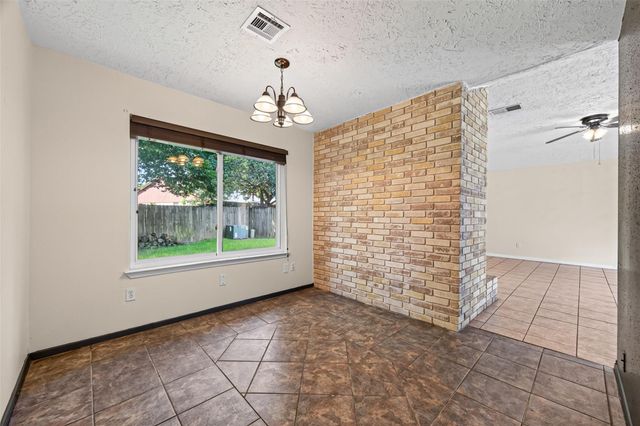 17230 Forelock Way, Crosby, TX 77532