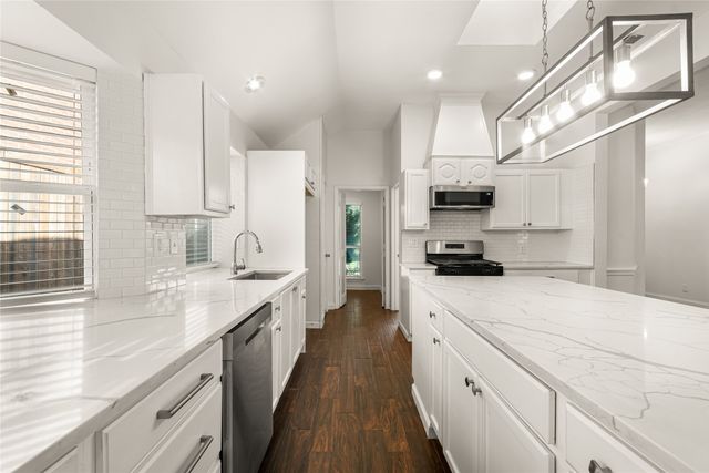 2901 Panorama Drive, Carrollton, TX 75007