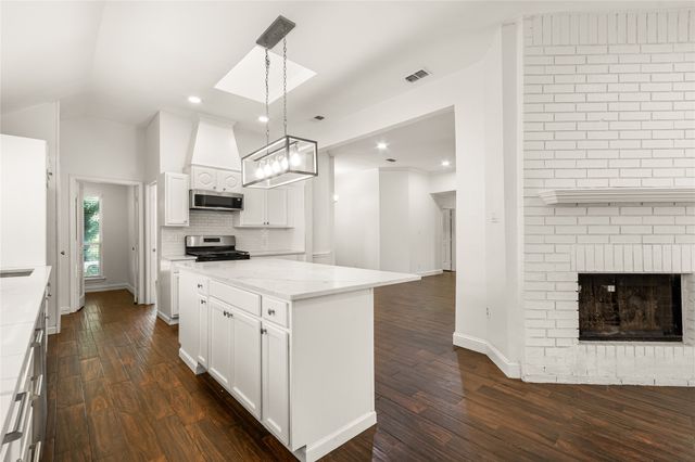 2901 Panorama Drive, Carrollton, TX 75007