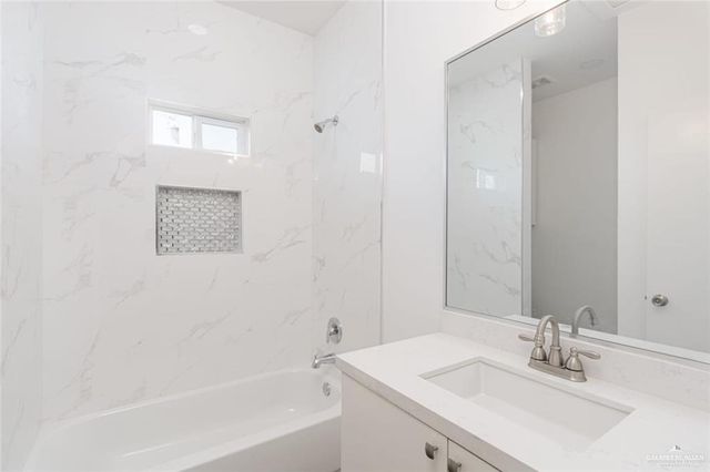 529 Country Club Drive, Alamo, TX 78516