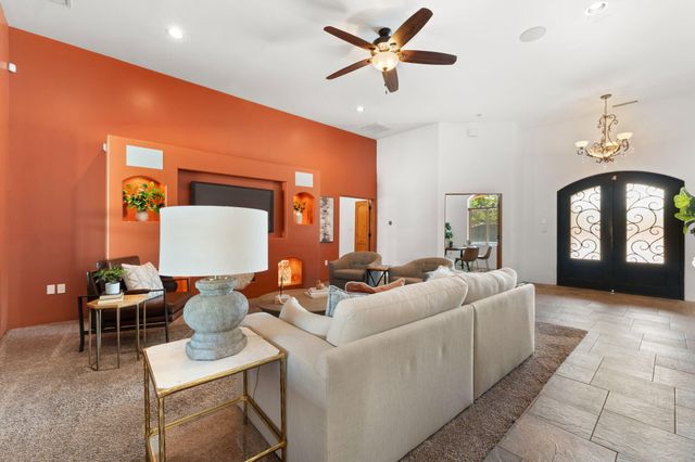 1202 Gabaldon Road NW, Albuquerque, NM 87104
