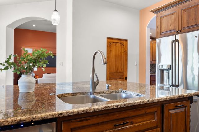 1202 Gabaldon Road NW, Albuquerque, NM 87104