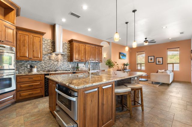 1202 Gabaldon Road NW, Albuquerque, NM 87104