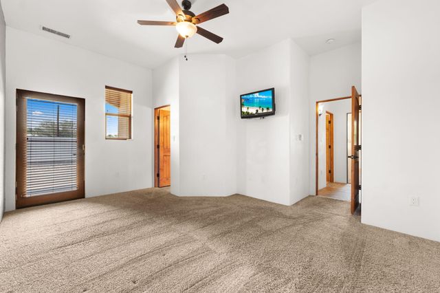 1202 Gabaldon Road NW, Albuquerque, NM 87104