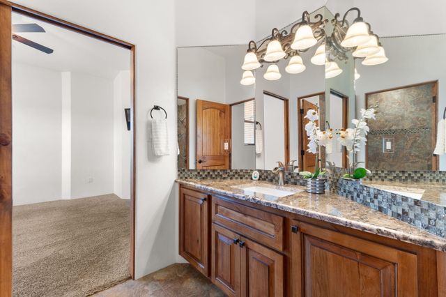 1202 Gabaldon Road NW, Albuquerque, NM 87104