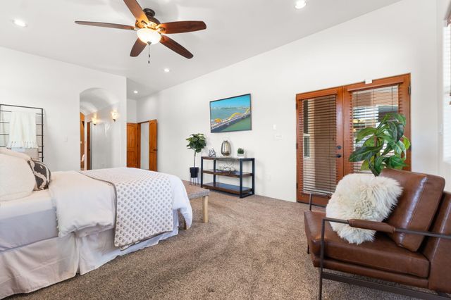 1202 Gabaldon Road NW, Albuquerque, NM 87104