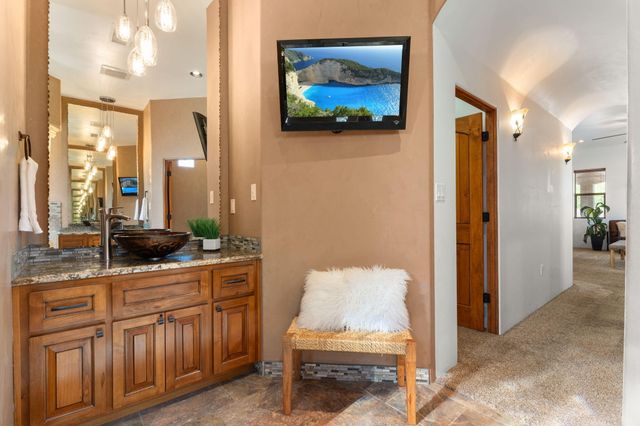 1202 Gabaldon Road NW, Albuquerque, NM 87104