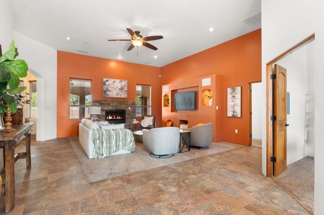 1202 Gabaldon Road NW, Albuquerque, NM 87104