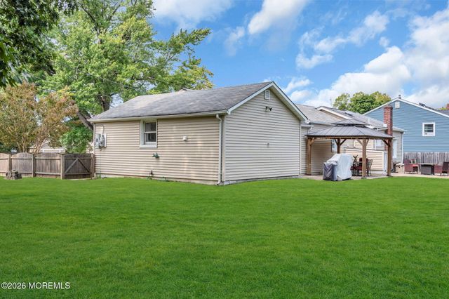 149 11th Street, Belford, NJ 07718