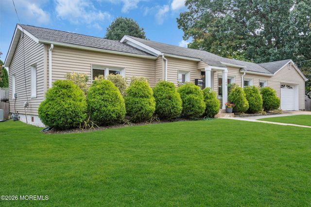 149 11th Street, Belford, NJ 07718