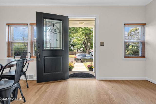 149 11th Street, Belford, NJ 07718