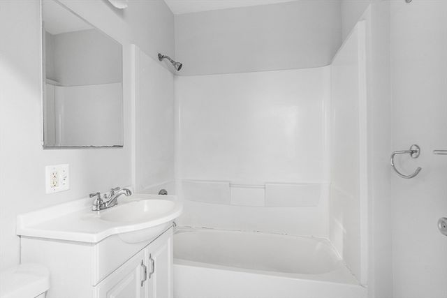 46 Adams St D6, Boston, MA 02122