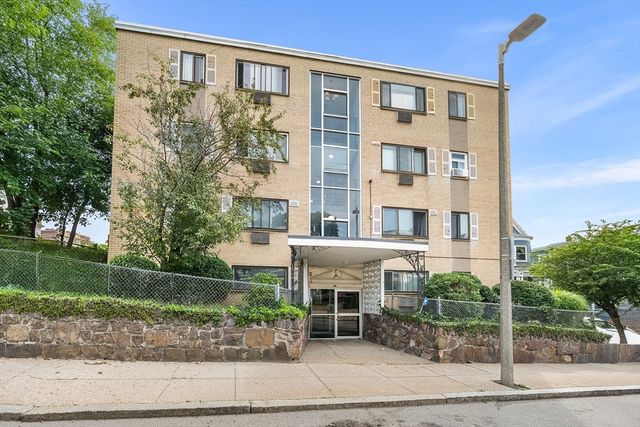 46 Adams St D6, Boston, MA 02122