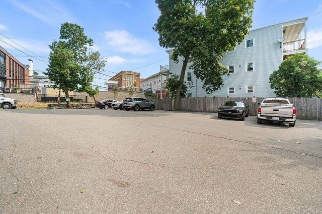 46 Adams St D6, Boston, MA 02122