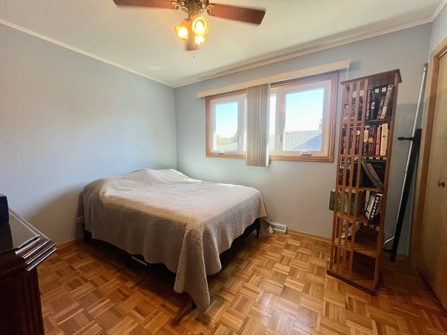4537 W 102nd Street, Oak Lawn, IL 60453