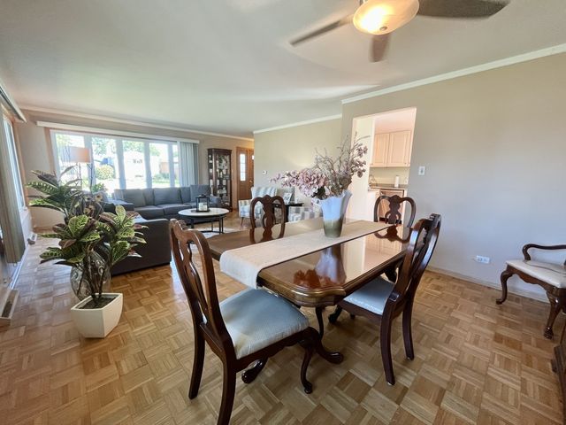 4537 W 102nd Street, Oak Lawn, IL 60453