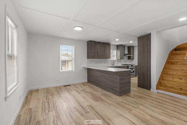 11055 S Avenue C, Chicago, IL 60617