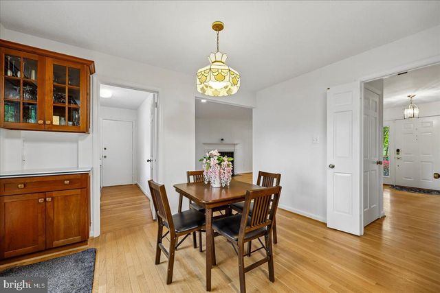 1515 BLUE MEADOW RD, Potomac, MD 20854