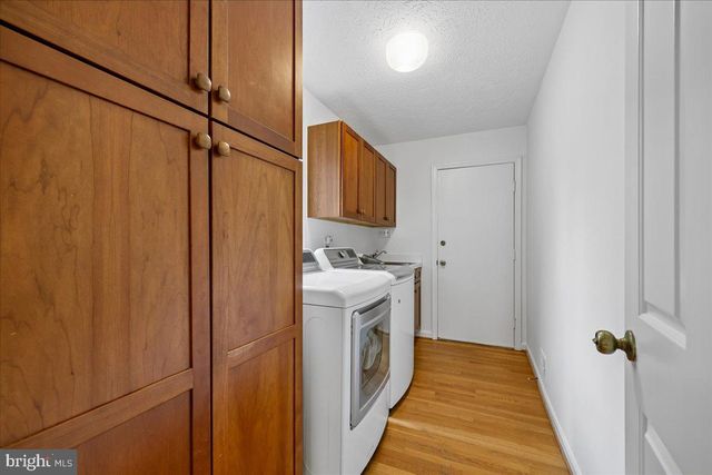 1515 BLUE MEADOW RD, Potomac, MD 20854