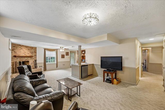 1515 BLUE MEADOW RD, Potomac, MD 20854