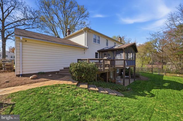 1515 BLUE MEADOW RD, Potomac, MD 20854
