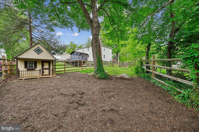 1515 BLUE MEADOW RD, Potomac, MD 20854