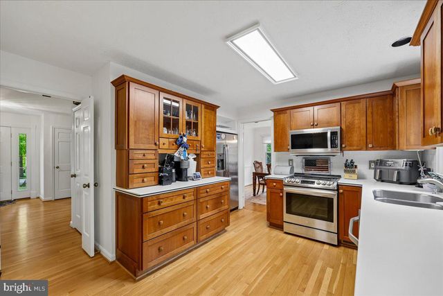 1515 BLUE MEADOW RD, Potomac, MD 20854