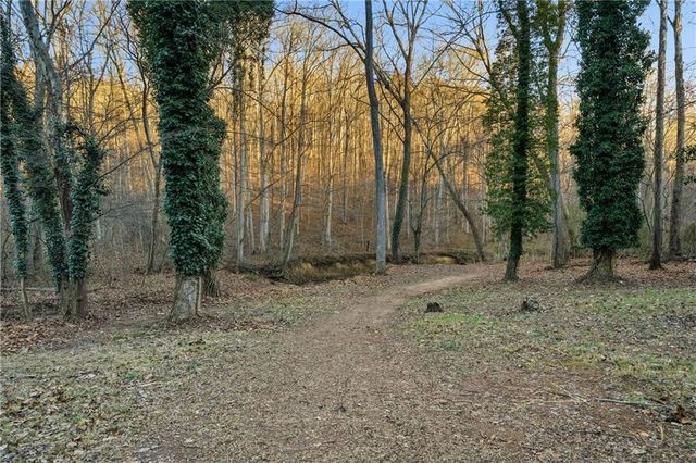 395 George Gray Lane, Waleska, GA 30183