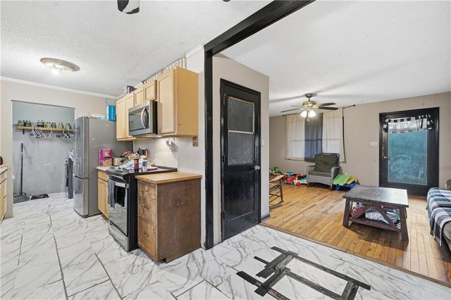 395 George Gray Lane, Waleska, GA 30183