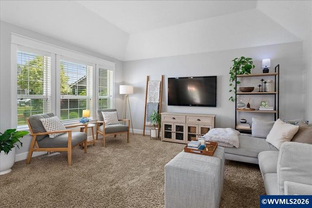 2109 N Valeri Dr, Newberg, OR 97132