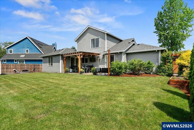 2109 N Valeri Dr, Newberg, OR 97132