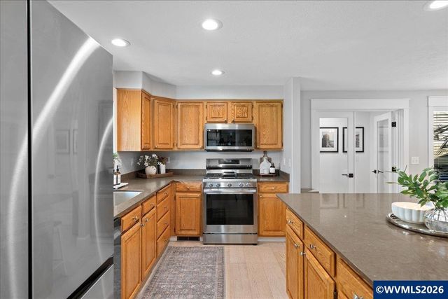 2109 N Valeri Dr, Newberg, OR 97132