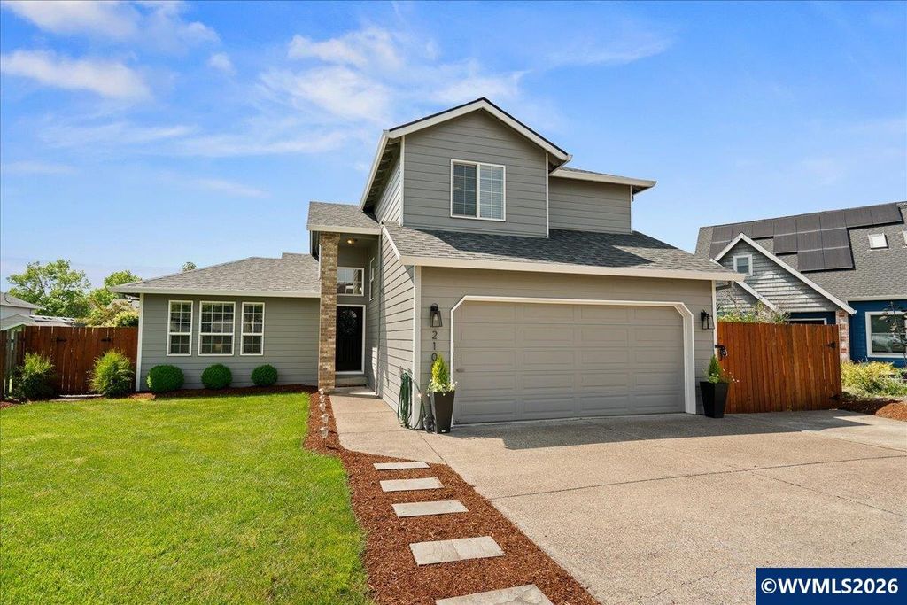 2109 N Valeri Dr, Newberg, OR 97132